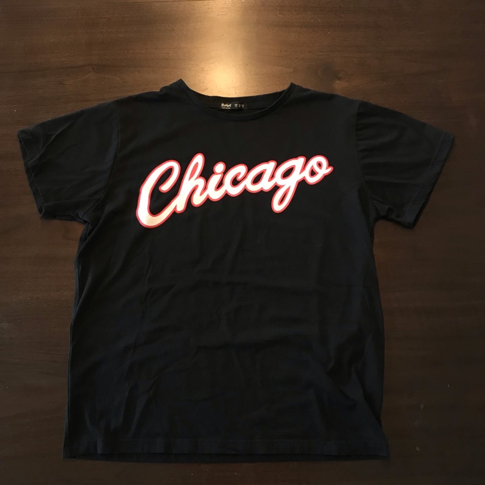 Chicago black red and white tee